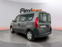 Usado Fiat Doblò Easy 105 CV (77 kW) 2016 Marrón Monovolumen