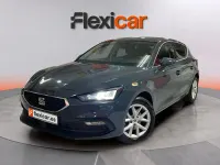 Usado Seat Leon Style 116 CV (85 kW) 2025 Gris Familiar