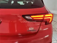 Usado Opel Astra Dynamic 150 CV (110 kW) 2017 Rojo Berlina