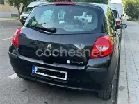Usado Renault Clio II Expression 100 CV (73 kW) 2007 Negro Berlina