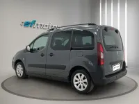 Usado Peugeot Partner Tepee Active 120 CV (88 kW) 2018 Gris Monovolumen