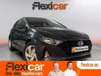 Usado Hyundai i20 100 CV (73 kW) 2022 Negro Berlina