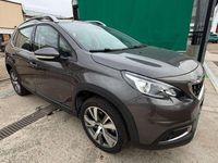 Usado Peugeot 2008 Allure 131 CV (96 kW) 2019 Gris / plata SUV