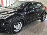 Usado Toyota C-HR Active 122 CV (89 kW) 2023 Violeta / lila SUV