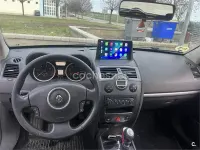 Usado Renault Mégane Dynamique 130 CV (95 kW) 2008 Granate Berlina