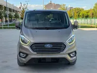 Usado Ford Tourneo Titanium 170 CV (125 kW) 2019 Gris / plata Monovolumen