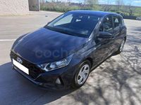Usado Hyundai i20 100 CV (73 kW) 2021 Gris / plata Utilitario