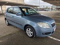 Usado Skoda Fabia 60 CV (44 kW) 2009 Azul Berlina