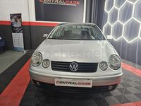 Usado VW Polo Trendline 75 CV (55 kW) 2002 Gris / plata Berlina