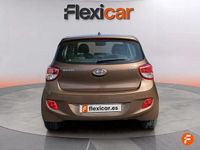Usado Hyundai i10 66 CV (48 kW) 2016 Marrón Utilitario
