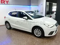 Usado Seat Ibiza Style Plus 110 CV (80 kW) 2022 Blanco Utilitario