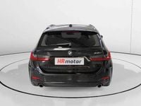 Usado BMW 318 151 CV (111 kW) 2023 Negro Familiar