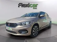 Usado Fiat Tipo Lounge 95 CV (69 kW) 2018 Beige Berlina
