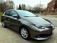 Usado Toyota Auris 116 CV (85 kW) 2017 Marrón Berlina