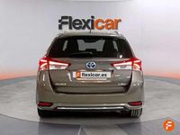 Usado Toyota Auris Hybrid Active 136 CV (100 kW) 2018 Gris Familiar