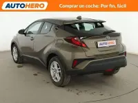 Usado Toyota C-HR Active 122 CV (89 kW) 2022 Gris SUV
