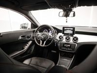 Usado Mercedes CLA220 AMG line 170 CV (125 kW) 2013 Gris / plata Berlina