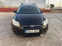 Usado Ford Focus Trend 109 CV (80 kW) 2012 Negro Familiar