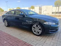 Usado Jaguar XJ Portfolio 275 CV (202 kW) 2012 Verde Berlina