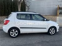 Usado Skoda Fabia Elegance 85 CV (62 kW) 2012 Blanco Utilitario
