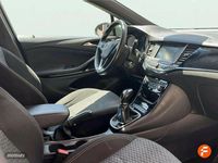 Usado Opel Astra Dynamic 110 CV (80 kW) 2018 Gris Berlina