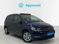 Usado VW Touran Life 150 CV (110 kW) 2024 Azul Monovolumen