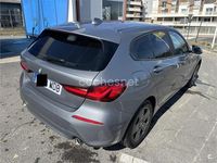 Usado BMW 118 150 CV (110 kW) 2023 Gris / plata Utilitario