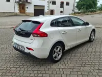 Usado Volvo V40 Kinetic 114 CV (83 kW) 2014 Blanco Utilitario
