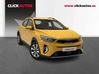 Usado Kia Stonic 100 CV (73 kW) 2025 Amarillo SUV