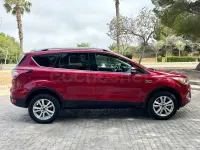 Usado Ford Kuga Titanium 120 CV (88 kW) 2017 Granate SUV