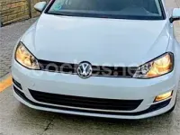 Usado VW Golf VII 110 CV (80 kW) 2016 Blanco Berlina