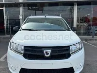 Usado Dacia Sandero Lauréate 75 CV (55 kW) 2016 Blanco Berlina