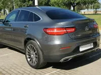 Usado Mercedes GLC250 204 CV (150 kW) 2018 Gris / plata Coupe