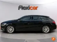 Usado Mercedes CLA180 109 CV (80 kW) 2017 Negro Berlina
