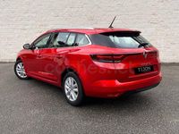 Usado Renault Mégane GrandTour Intens 115 CV (84 kW) 2021 Rojo Familiar