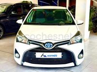 Usado Toyota Yaris Hybrid Active 100 CV (73 kW) 2016 Blanco Berlina