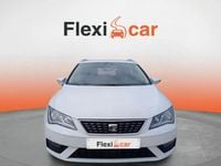 Usado Seat Leon ST Style 131 CV (96 kW) 2019 Blanco Familiar