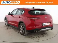 Usado Alfa Romeo Stelvio 150 CV (110 kW) 2017 Rojo SUV