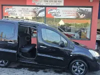 Usado Citroën Berlingo Feel 120 CV (88 kW) 2016 Negro Monovolumen