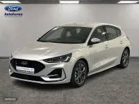 Usado Ford Focus ST-Line 125 CV (91 kW) 2025 Plateado Berlina