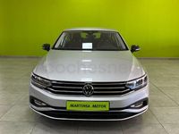 Usado VW Passat Business 150 CV (110 kW) 2021 Gris / plata Berlina