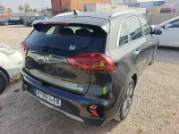 Gebraucht Kia Niro 141 PS (103 kW) 2022 Grau SUV