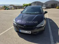 Usado Opel Astra Business 110 CV (80 kW) 2017 Negro Berlina
