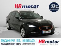 Usado Seat Leon Style 116 CV (85 kW) 2022 Negro Familiar