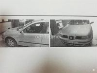 Usado Seat Leon Sport 110 CV (80 kW) 2002 Gris / plata Berlina