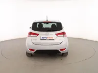 Usado Hyundai ix20 Comfort 115 CV (84 kW) 2016 Gris Utilitario