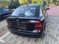 Usado Opel Astra Enjoy 105 CV (77 kW) 2004 Negro Berlina