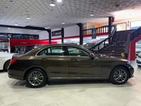 Usado Mercedes C220 170 HP (125 kW) 2016 Castanho Sedan