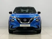 Usado Nissan Juke N-Connecta 114 CV (83 kW) 2021 Carroceria bitono magnetic blue midnight black SUV