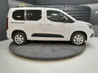 Usado Opel Combo Life Business Edition 100 CV (73 kW) 2023 Blanco